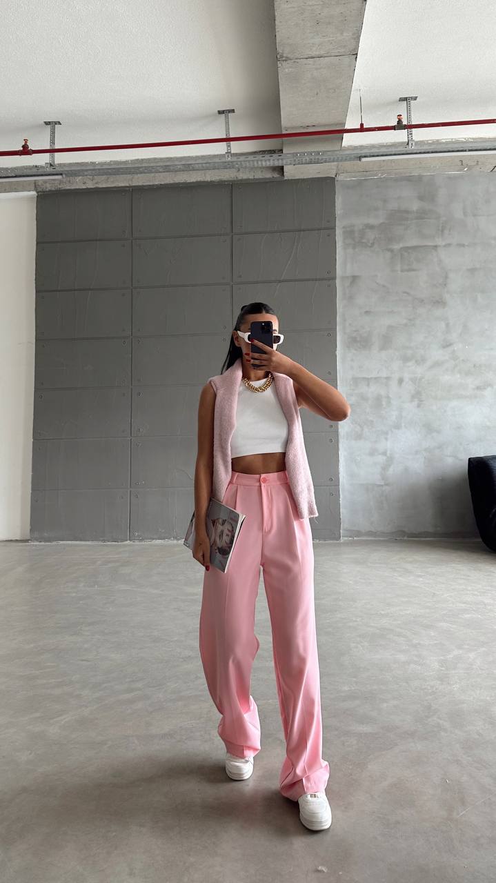 Pinky pants