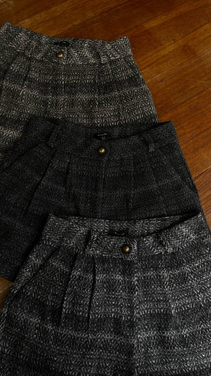 Tweed short