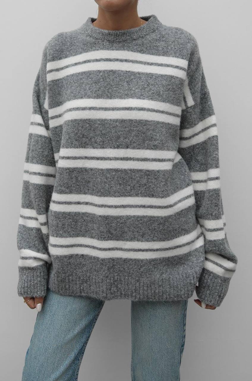 Gris sweater