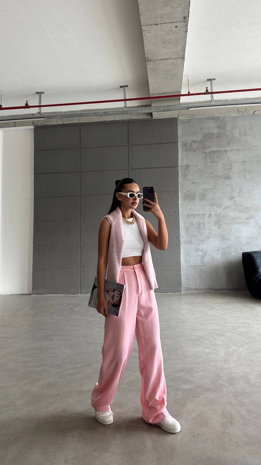 Pinky pants
